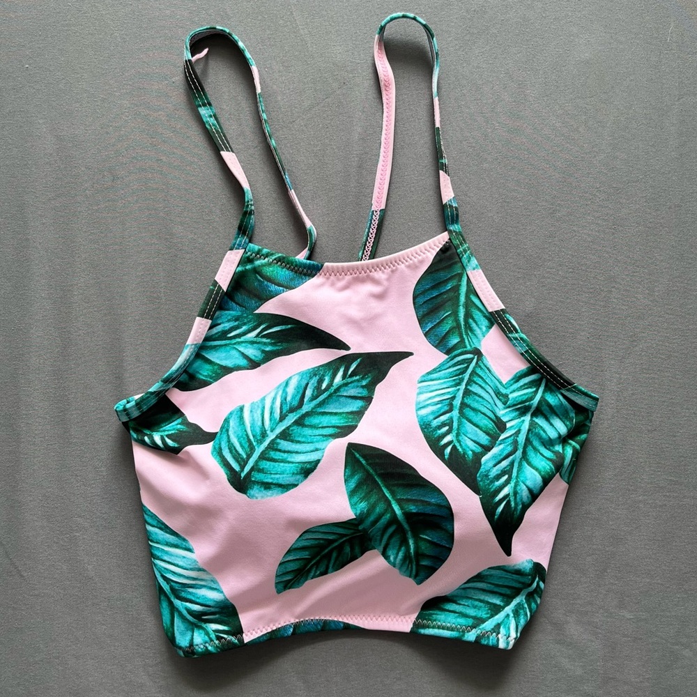 * Tropical Leaf Print Bikini Top *